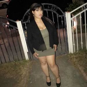 Meet your Posher, Desi